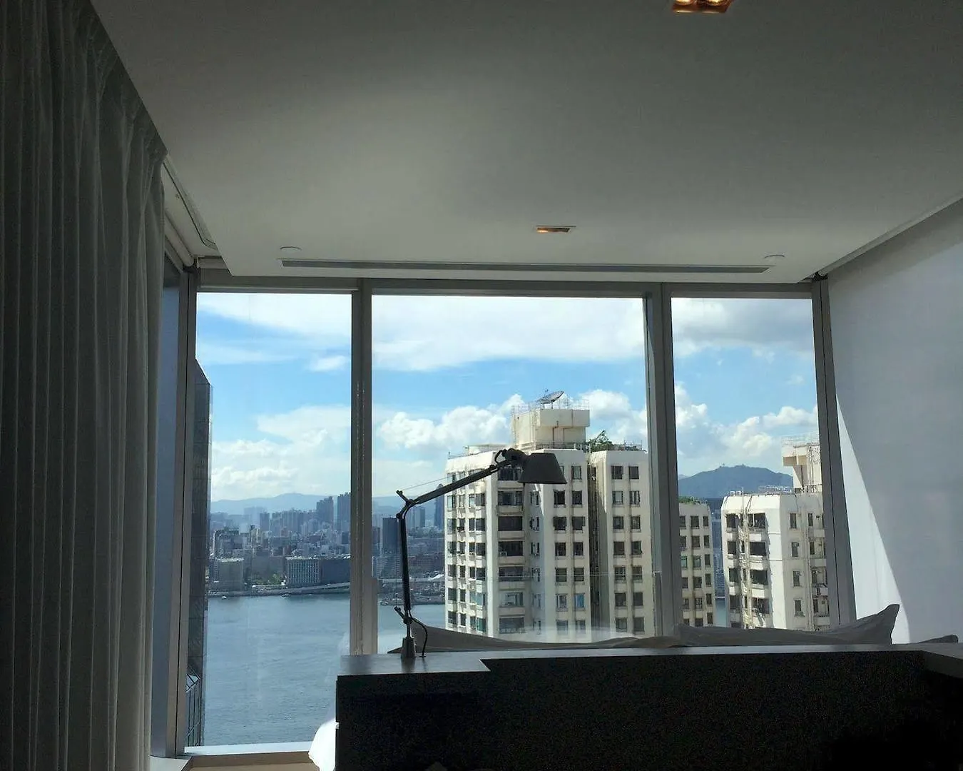 Twenty One Whitfield Aparthotel Hong Kong